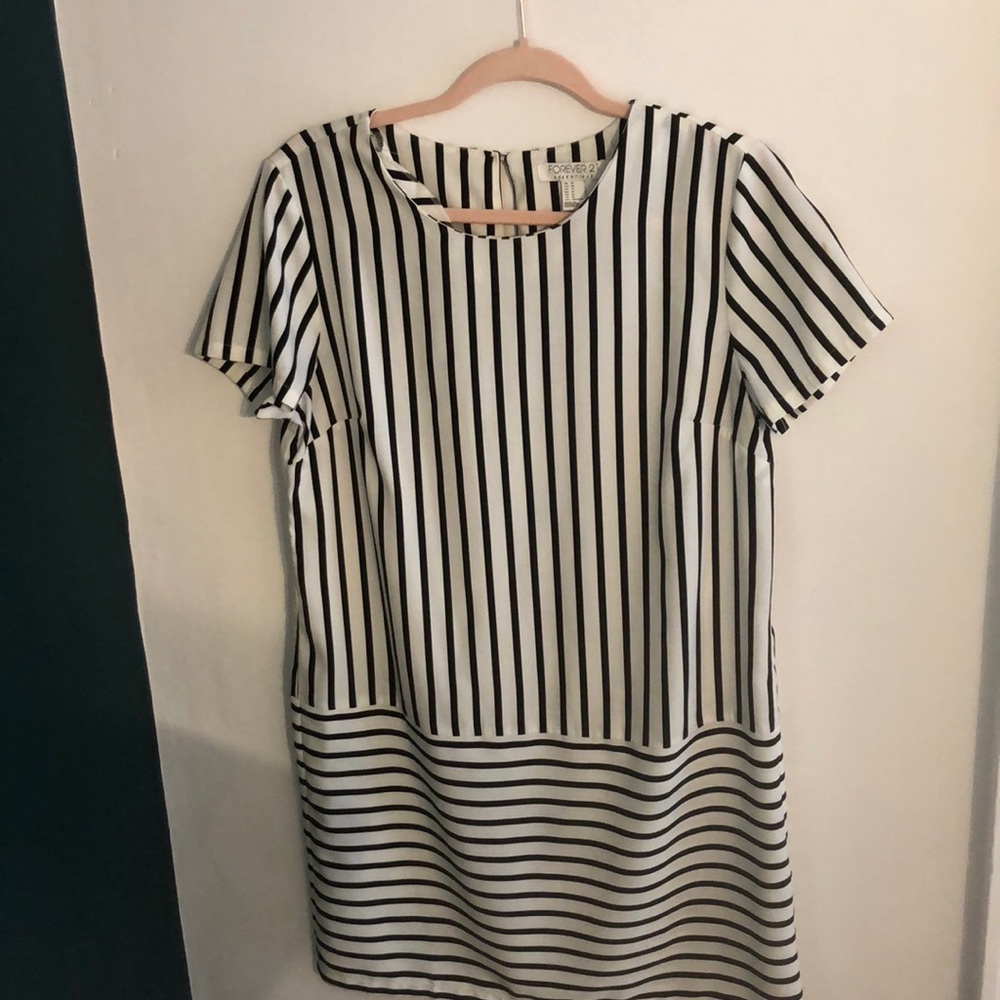 Forever 21 black and white striped dress